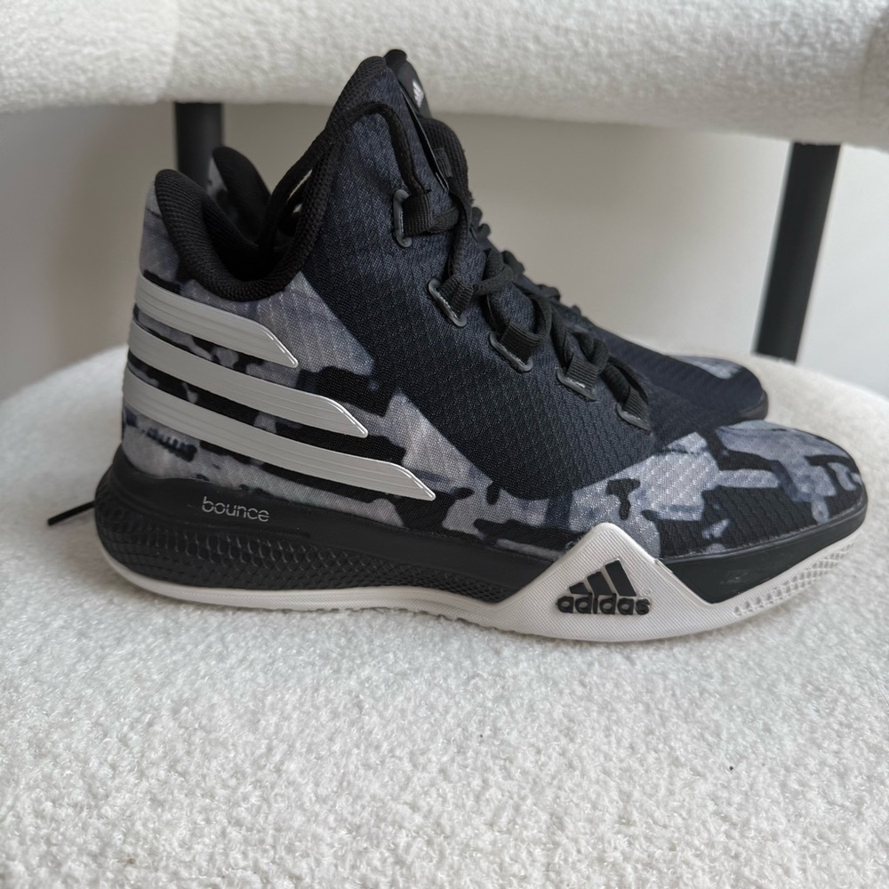 Adidas Camouflage Bounce Sneakers